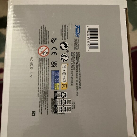 Funko Pop! Deluxe: Star Wars - Bo-Katan Kryze on the Throne #669 - Picture 8 of 8